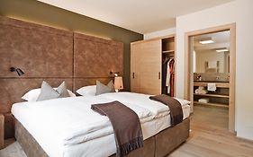 Hotel Forsthofgut  4*
